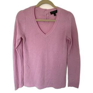 Banana Republic Lavender Merino Wool Blend V-Neck Sweater Lightweight Buttons L